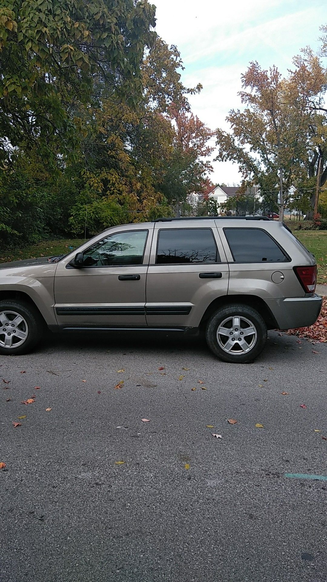 2005 jeep Cherokee parts truck