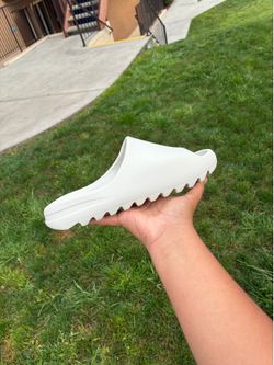 Yezzy slides bone