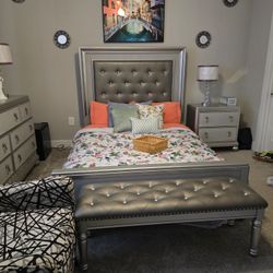  Bedroom Set 6 PC  For $ 3200 With Arm Chair Frig.