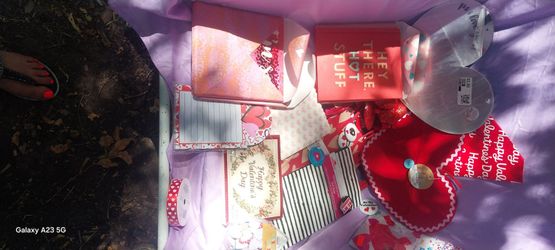 Valentine's Day Gift Bundle Lot