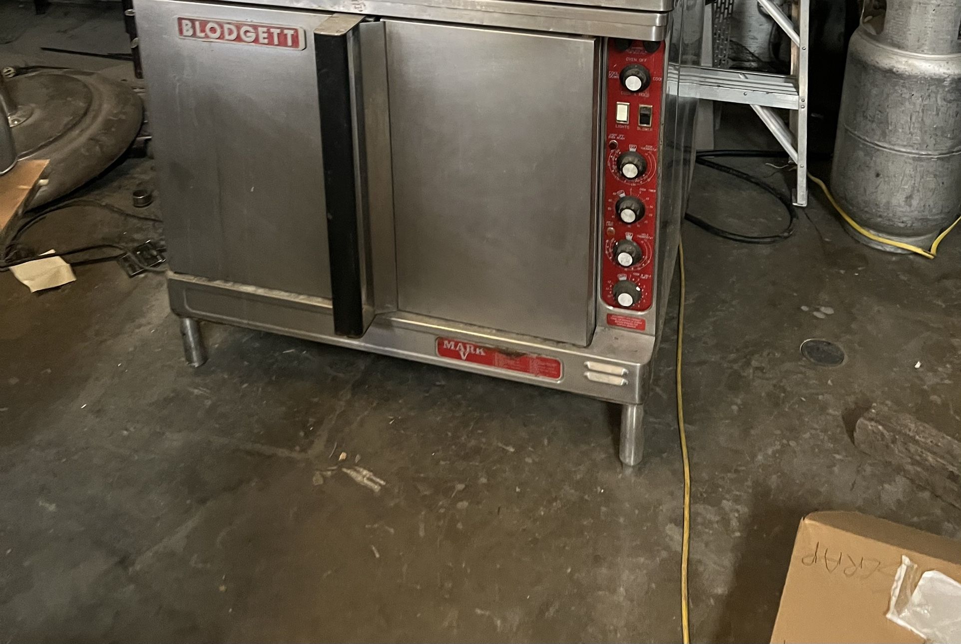 Blodgett Electric Convection Oven – MUST GO