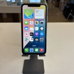 iPhone XR 64GB Unlocked white color Perfect condition