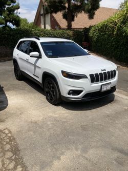 Jeep cherokee 2021 used