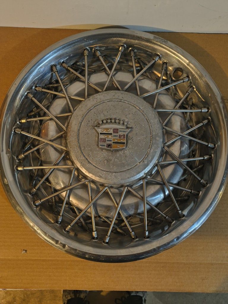 Vintage Cadillac Spoke Hubcap