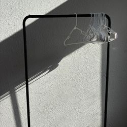 Clothing Rack And Hangers 