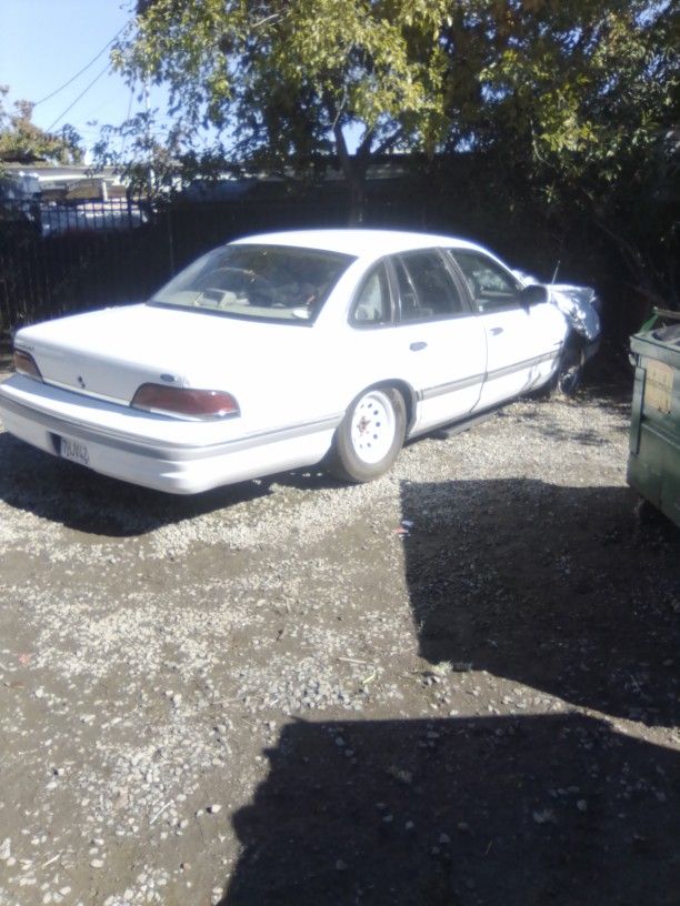 Crown Victorian 1992