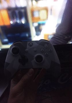 Control (white)