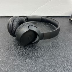 JBL Tune 710BT Bluetooth Wireless Over-Ear Headphones, black