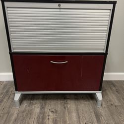FILE CABINET (missing keys )
