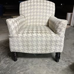 Comfy Accent Chair