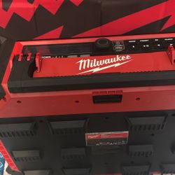Milwaukee 2950-20 M18 Packout Bluetooth Radio Speaker