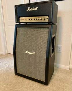 Marshall Origin 20 with matching 2x12 Slanted cabinet Excellent