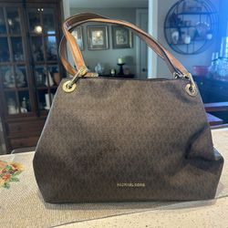 Michael Kors Crossbody And Shoulder Bag With Gold Accents