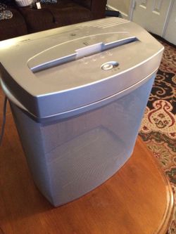 Paper shredder