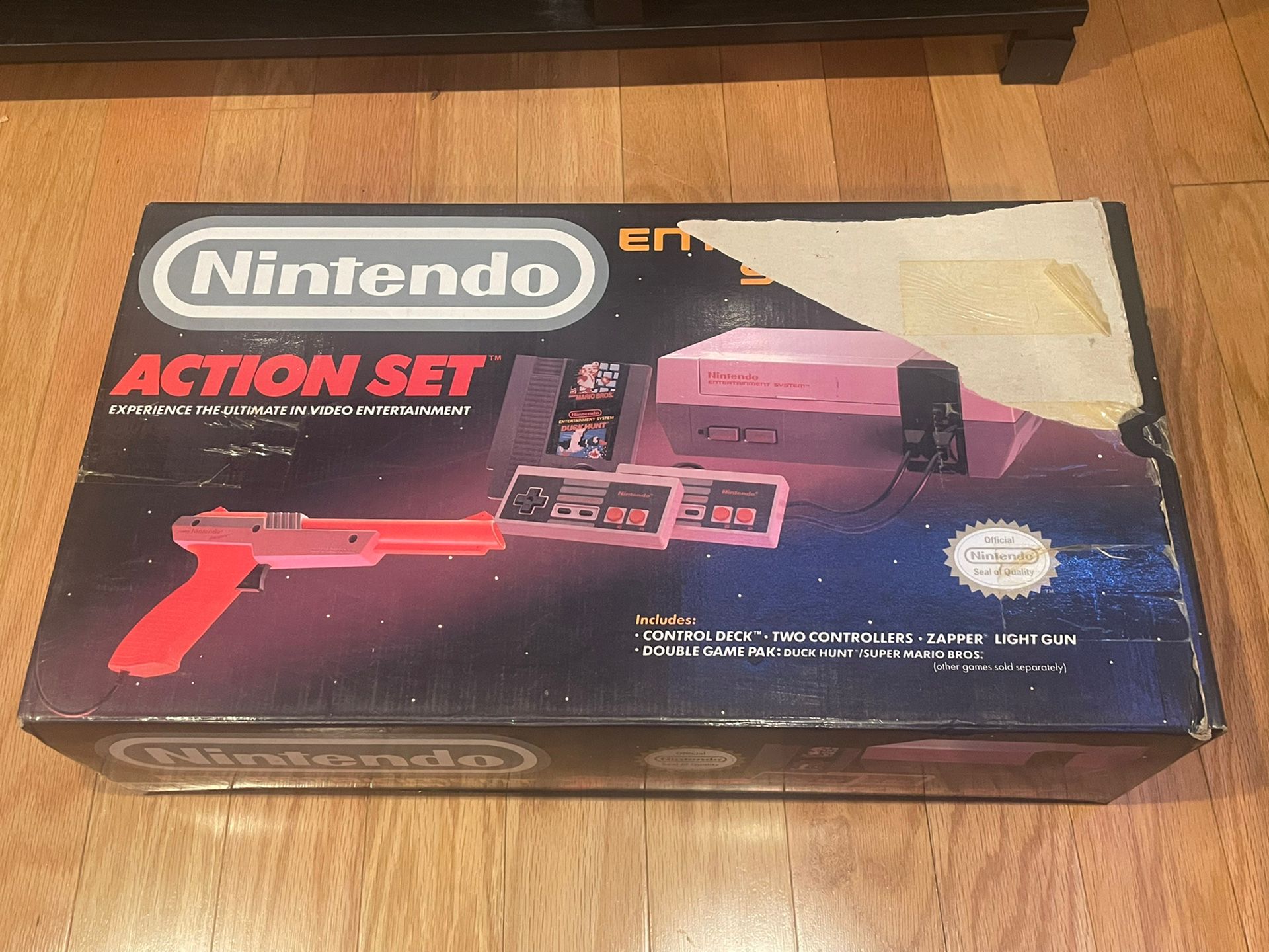 Nintendo NES Action Set Console 