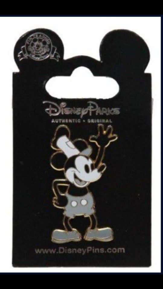 **" Vintage Disney Steamboat Willie Mickey Mouse Pin (Gold Trim)