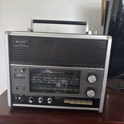 Vintage Sony Radio