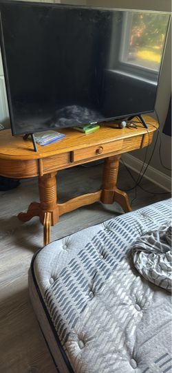 Oak table/ TV stand ($120 OBO)