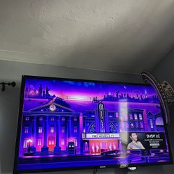 40” Samsung TV With Roku 