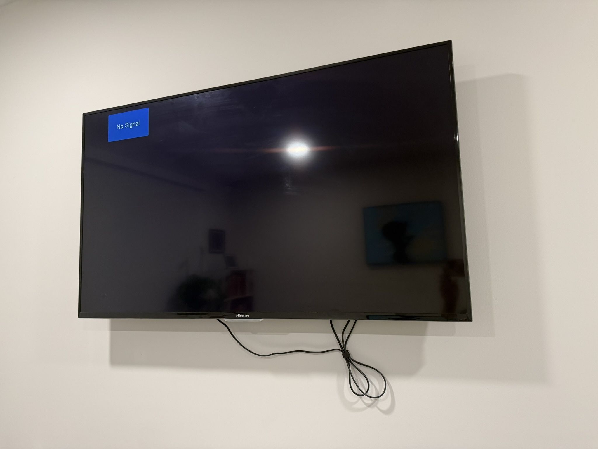 50” Hisense LED LCD TV- Mount Included