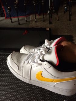 JORDAN RETRO 1 low. Size 11