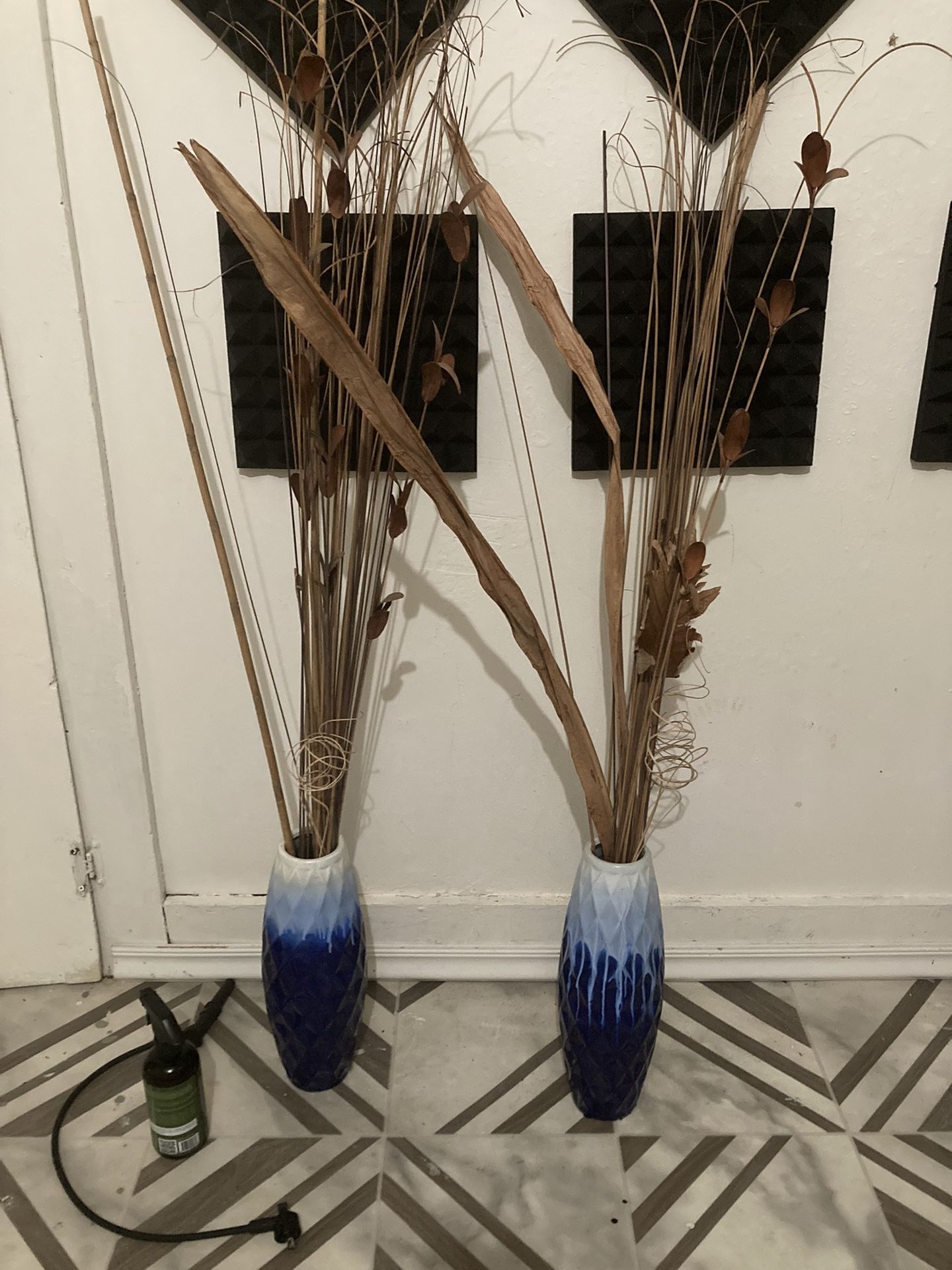 Vase Set Decor Included