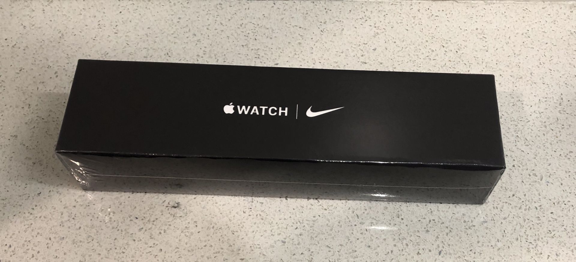Brandnew Apple Watch Nike series 44mm GPS +Cellular