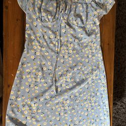 Baby blue floral dress - Large