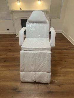 New tattoo facial chair bed