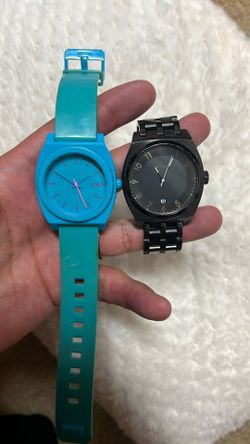 Set Of 2 Nixon Watches 
