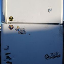 Frigidaire Refrigerator 