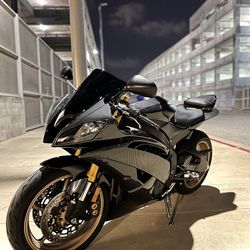 yamaha R6 