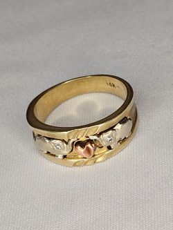 14K Gold Elephant Ring with Real Diamonds