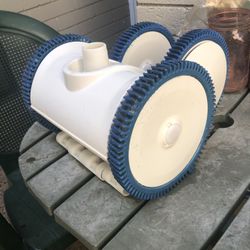 Pool Cleaner Hayward 4 Wheeler 