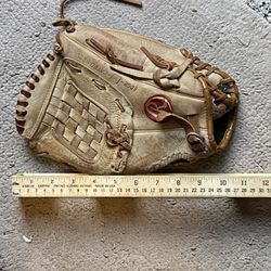 Youth Baseball Glove