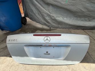 Mercedes Benz E(contact info removed)-2009 Part