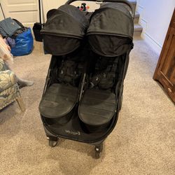 Baby jogger Twin Stroller