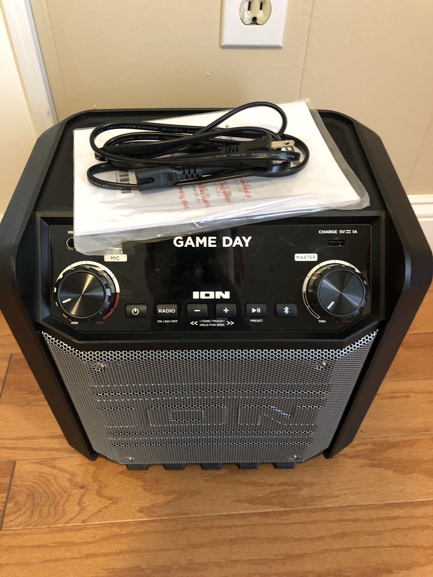 Gameday bluetooth speaker