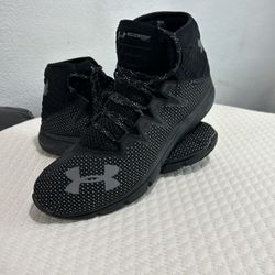 Shoes Under Armour Size 10.5