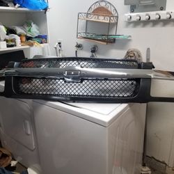 Grill Chevy Avalanche