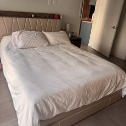 Queen Bed W Nectar Mattress 