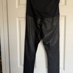 Faux Leather Black Maternity Leggings – Like New (Ingrid & Isabel)