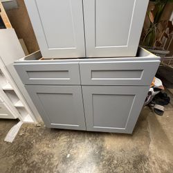 Gray Shaker Style Kitchen Cabinet Set