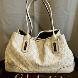 Medium Gucci Hang Bag 