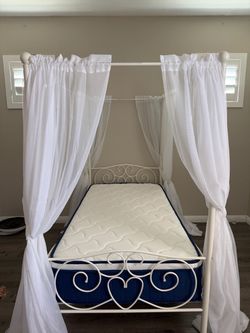White twin canopy bed frame