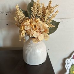 Fall Flower Arrangement 