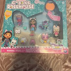 Gabbys Dollhouse 