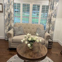 Love Seat 