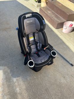 Graco Baby car seat