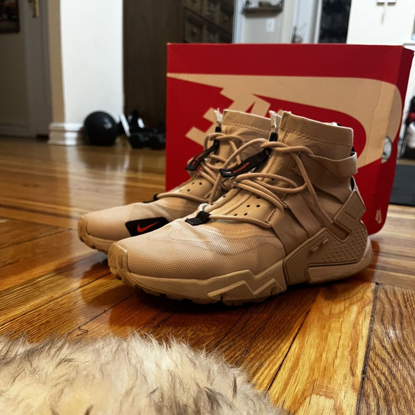 NIKE AIR HUARACHE GRIPP Size 13 for Sale in Queens NY OfferUp